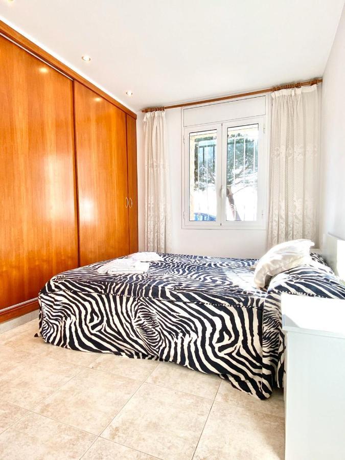 Appartement Devant La Plage روساس المظهر الخارجي الصورة